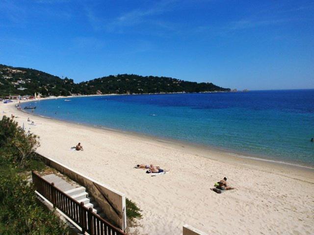 Appartement Paisible Avec Vue Panoramique Mer Et Acces Direct Plage Bormes-les-Mimosas Exterior foto